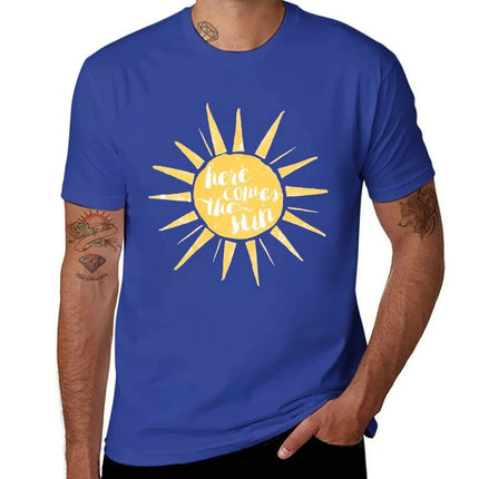 Men Here Comes the Sun Vintage T-Shirt