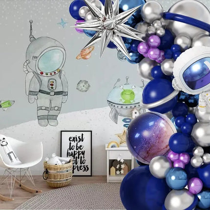 Space Garland Astronaut 144pc Party Decor