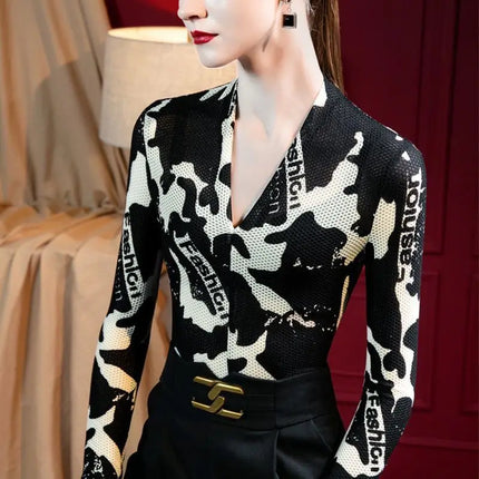 Women Spring Fashion Black White Sweater Blouse