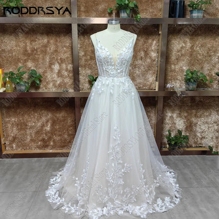 Women Spaghetti Bohemian European Lace Wedding Dress